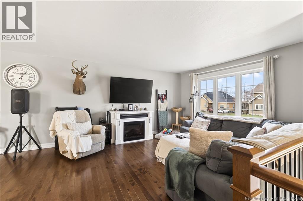196 Lorette Street - 4