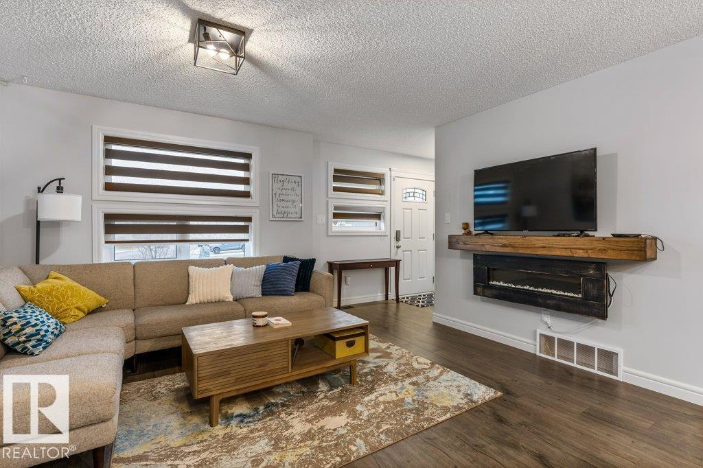 1271 SANDSTONE BV, Sherwood Park