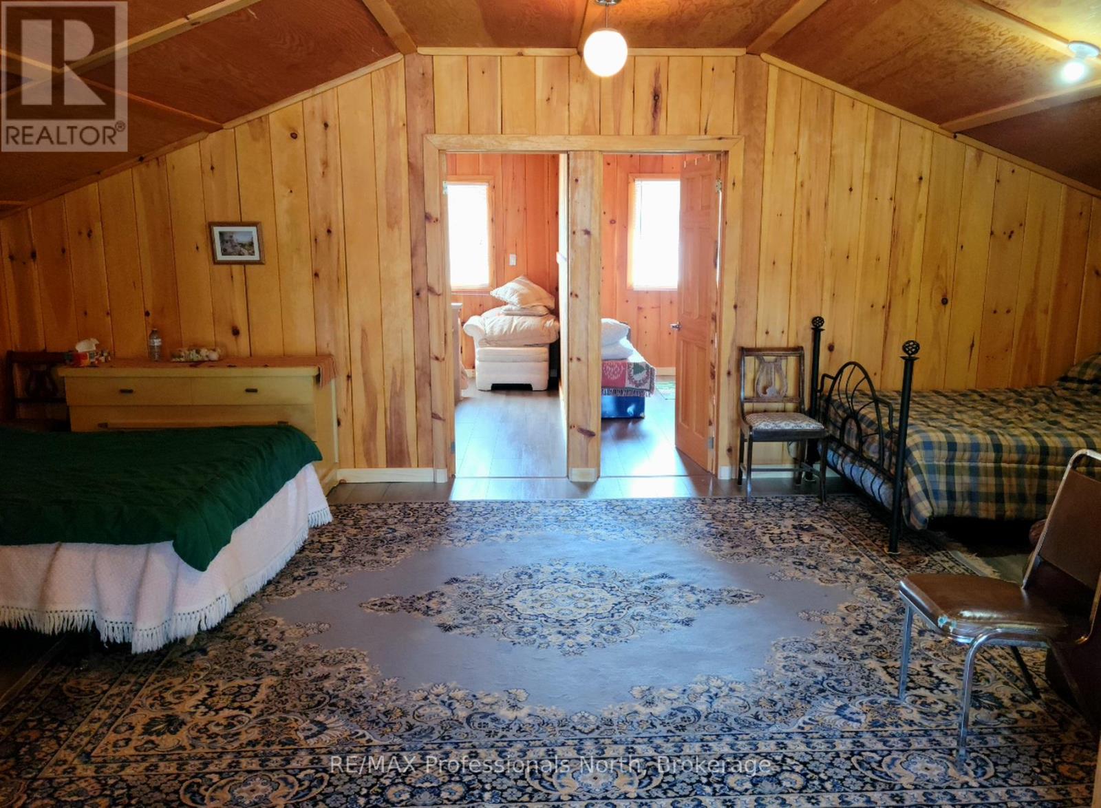 3944 CHETWYND ROAD - 24