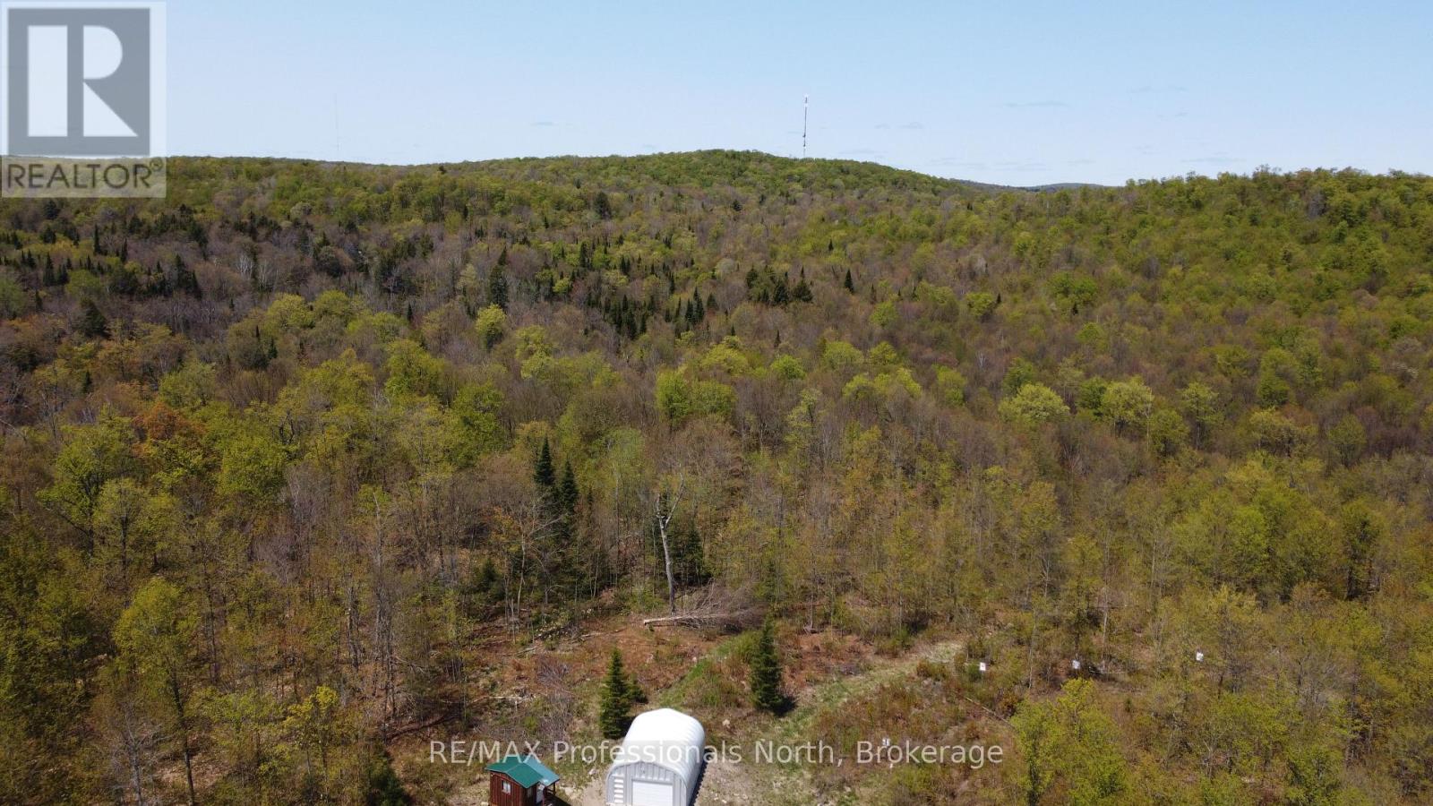 3944 CHETWYND ROAD - 32