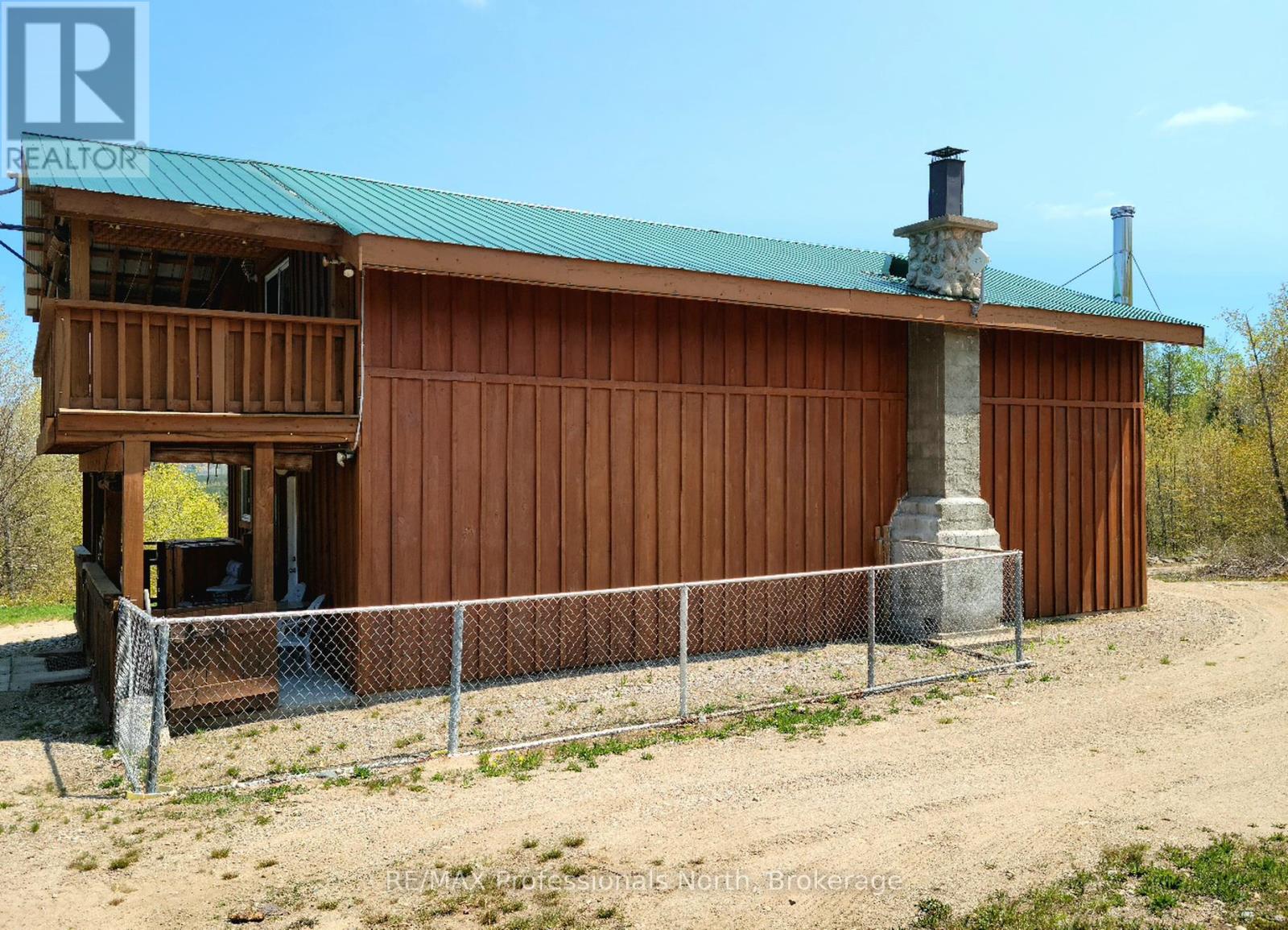 3944 CHETWYND ROAD - 6