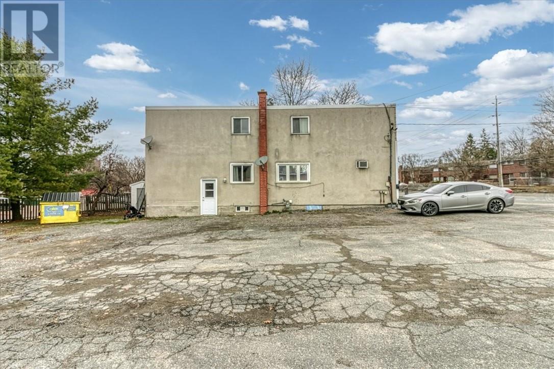 1471-1477 Paris Street - 6
