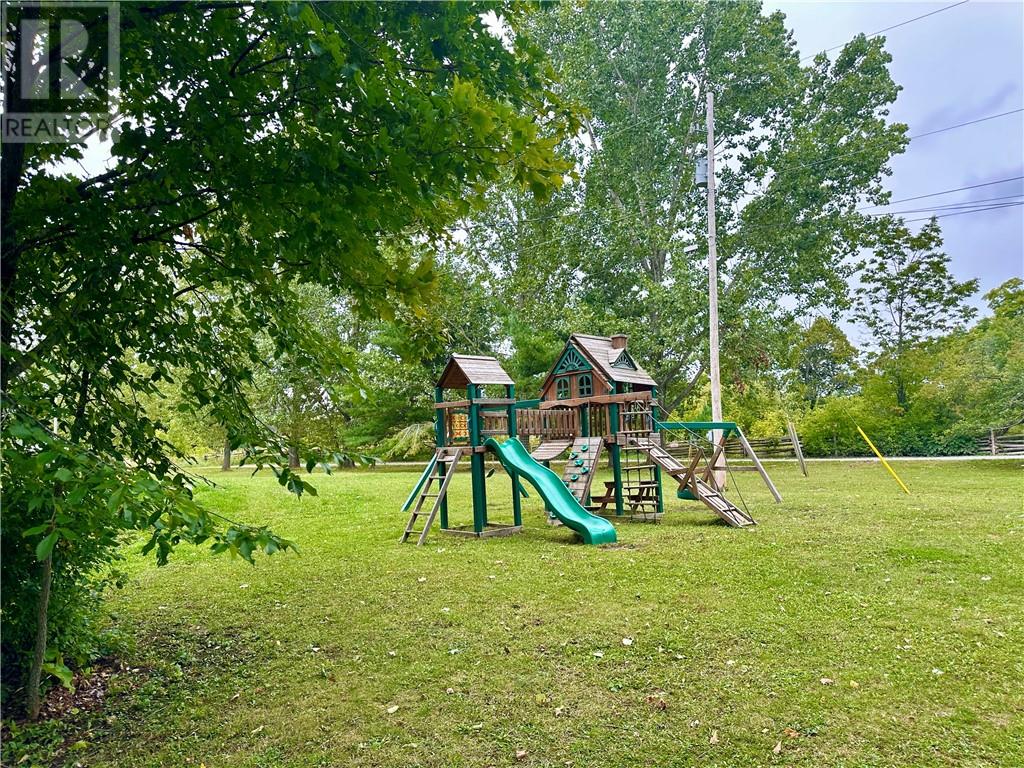 77 Digby Side Road - 73