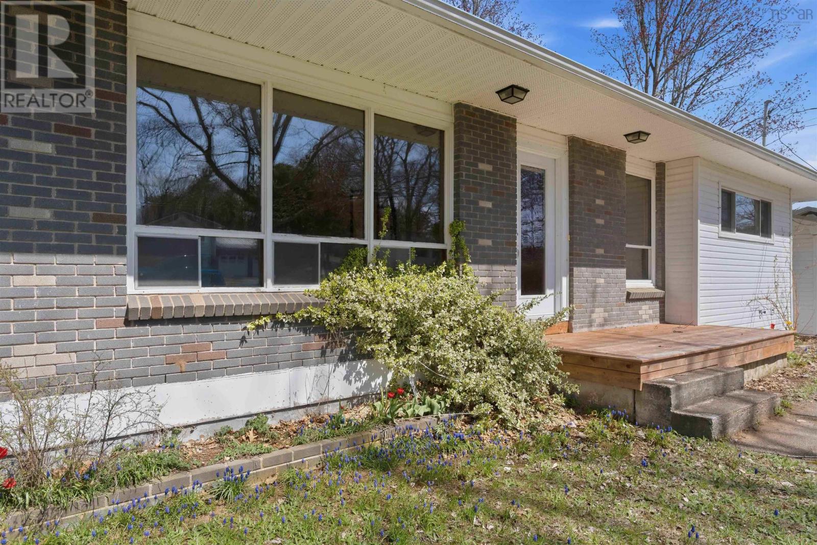 Property 2 of 34 of 901 Carol Street