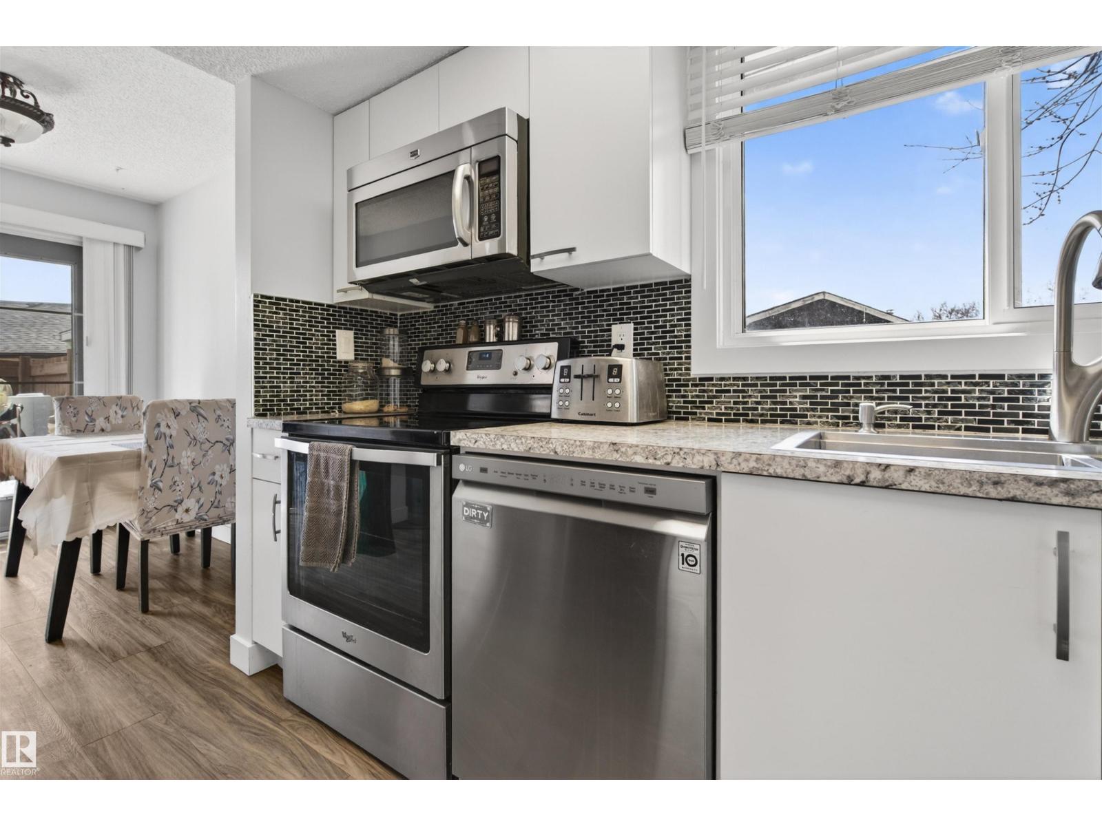 13831 24 ST NW NW, Edmonton