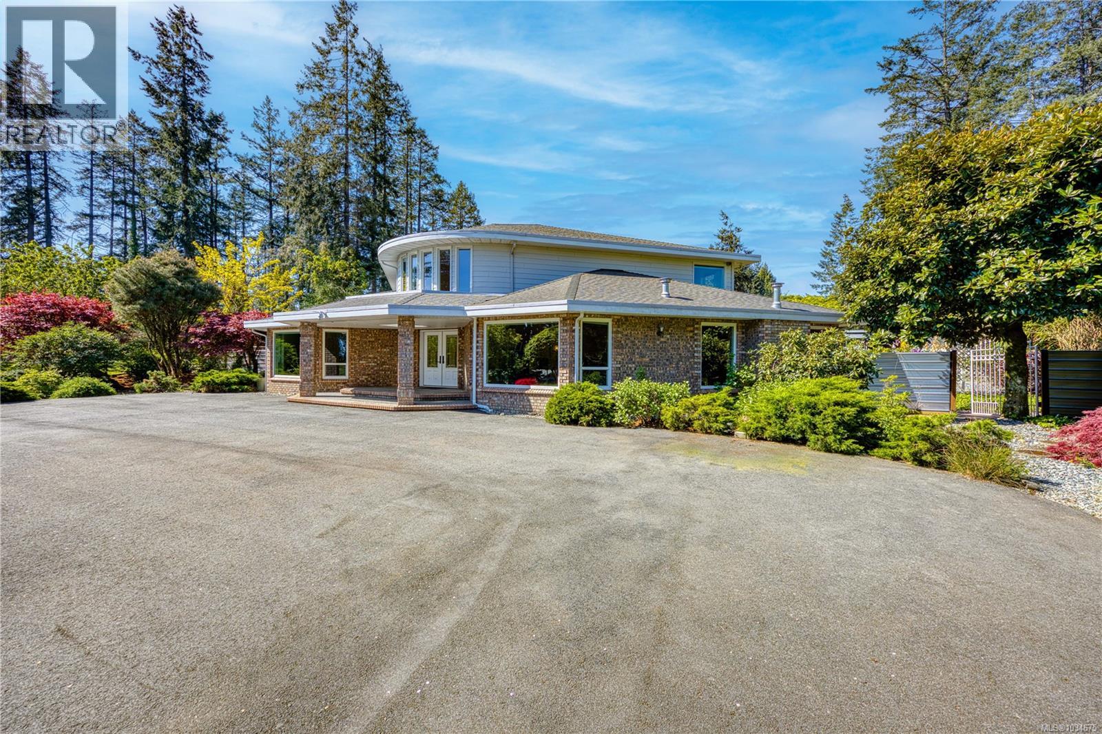 2315 Departure Bay Rd - 21