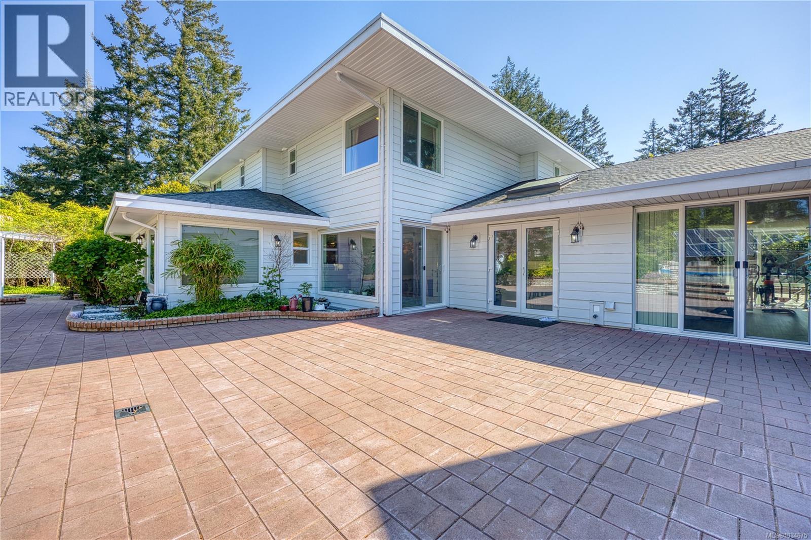 2315 Departure Bay Rd - 25