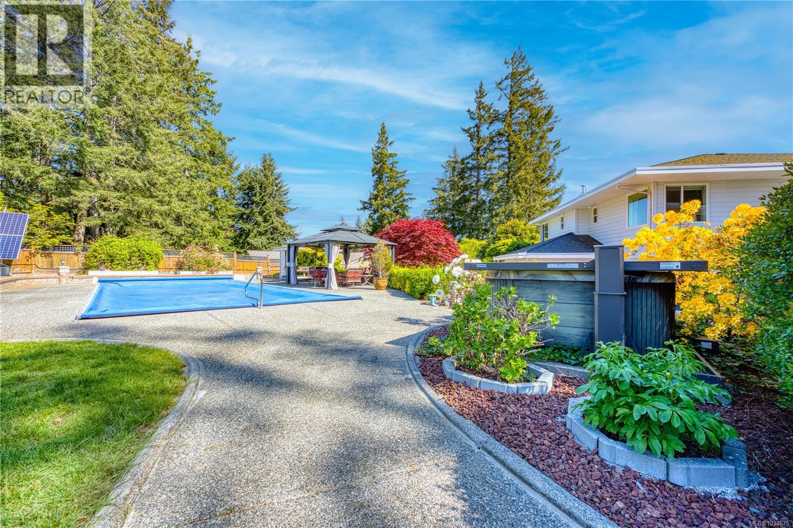 2315 Departure Bay Rd - 28