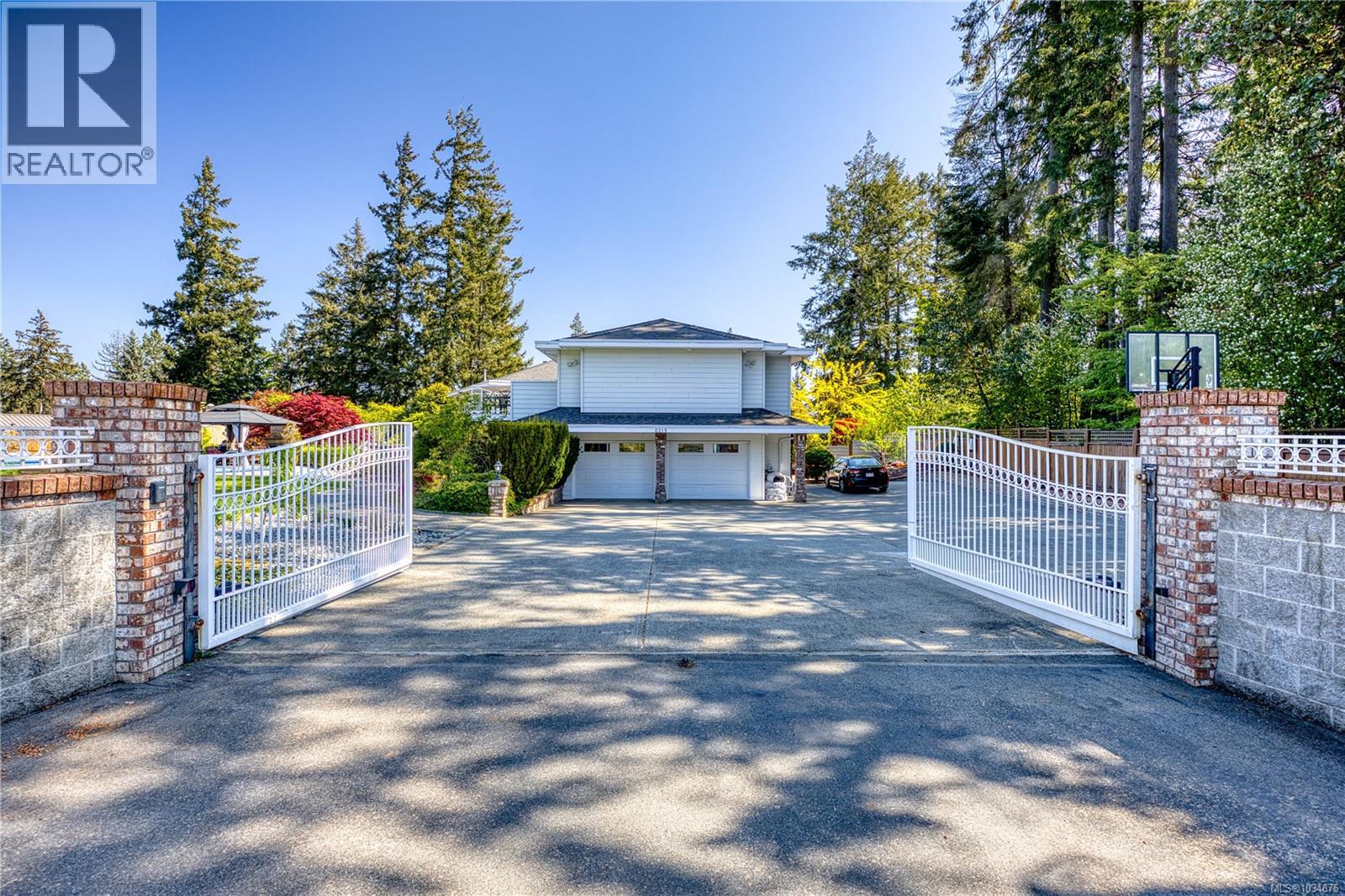 2315 Departure Bay Rd - 34