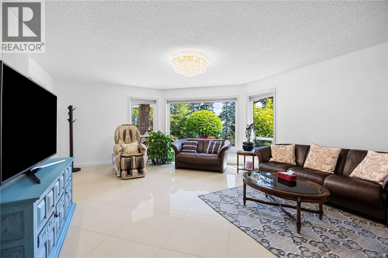 2315 Departure Bay Rd - 67