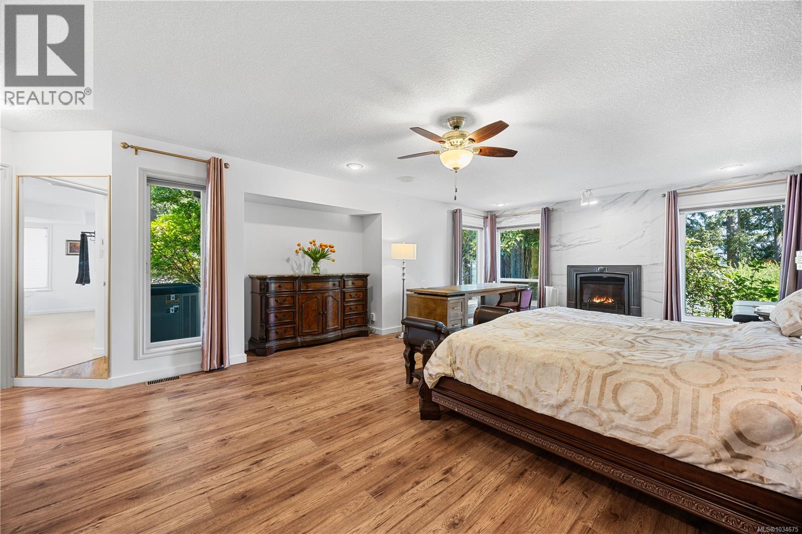 2315 Departure Bay Rd - 71