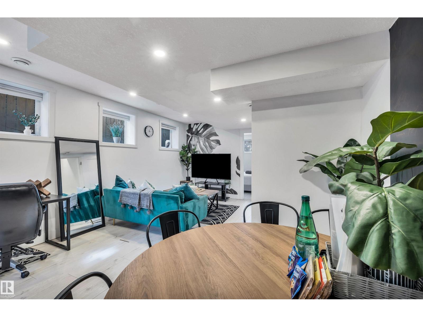 11531 97 ST NW, Edmonton