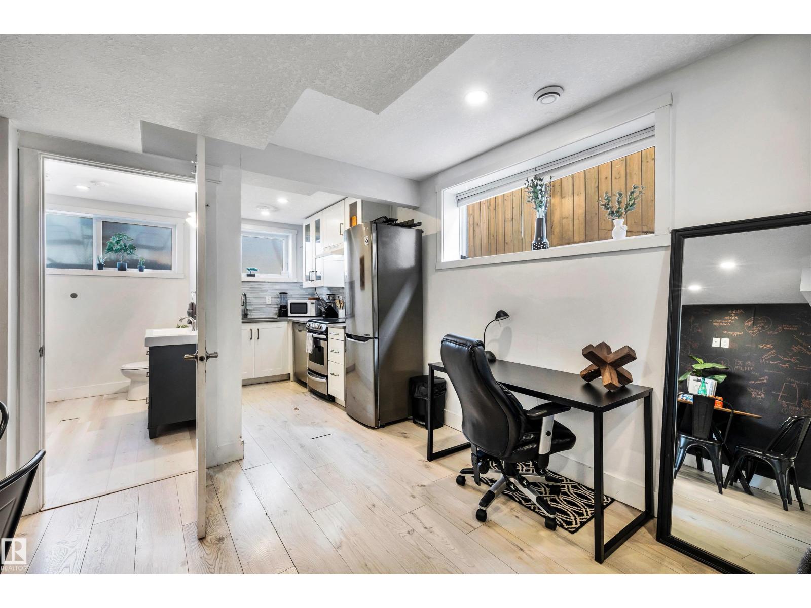 11531 97 ST NW, Edmonton