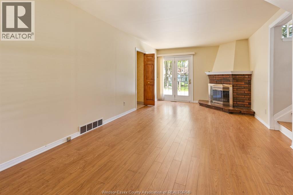 5890 CABOT AVENUE, LaSalle, Ontario, N9H1M2 — Photo 4