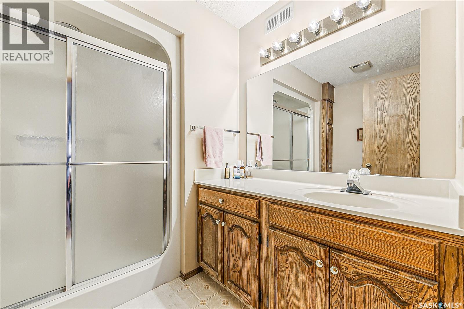 3311 Robinson STREET - 26