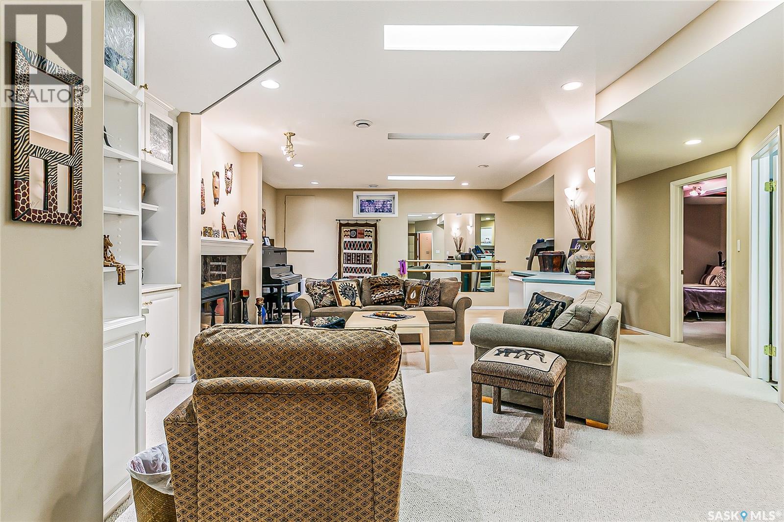 3311 Robinson STREET - 27