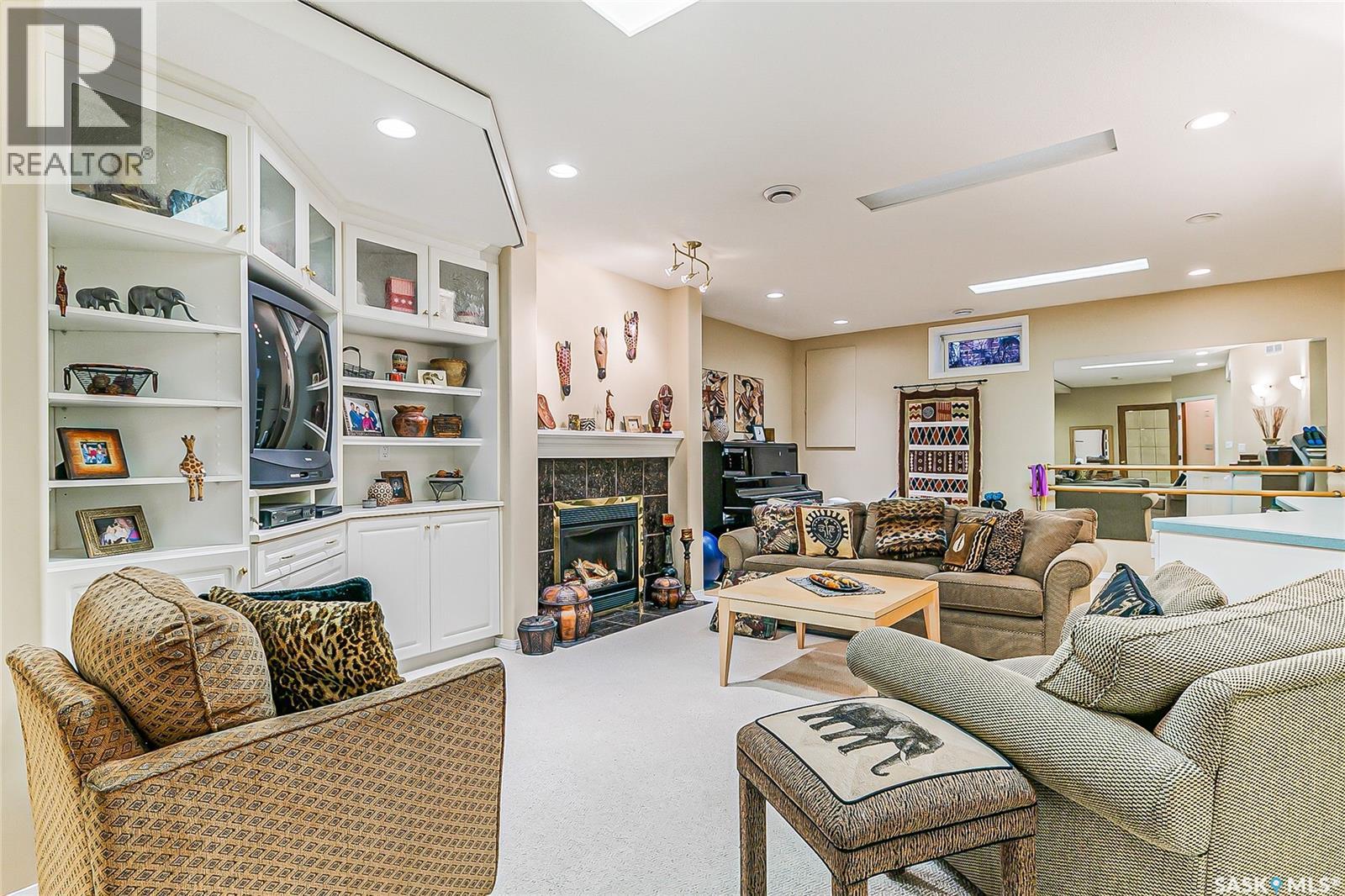 3311 Robinson STREET - 28