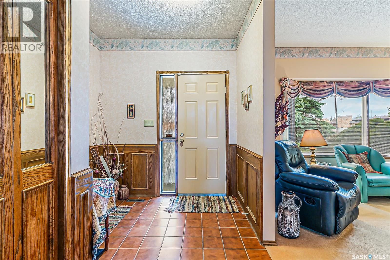 3311 Robinson STREET - Image 3
