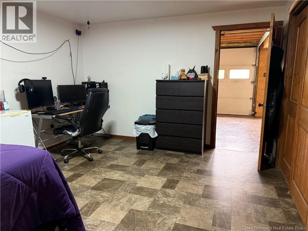 15833 Undine Road - 36