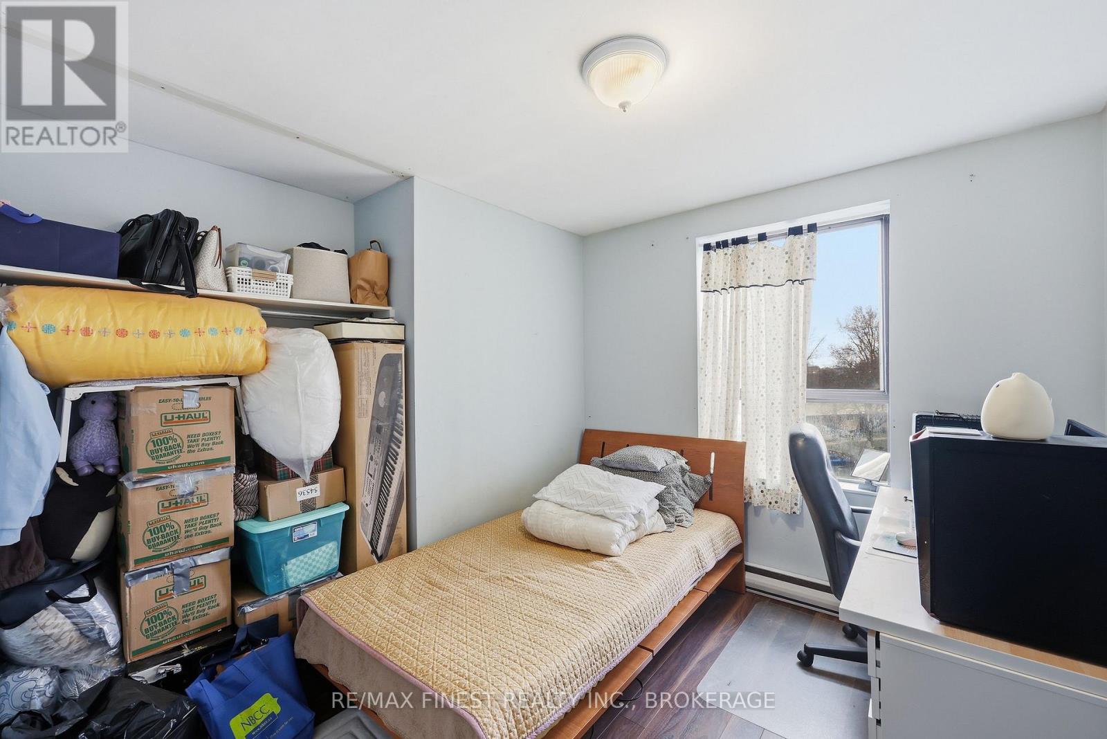 #414 17 ELDON HALL PLACE - 26