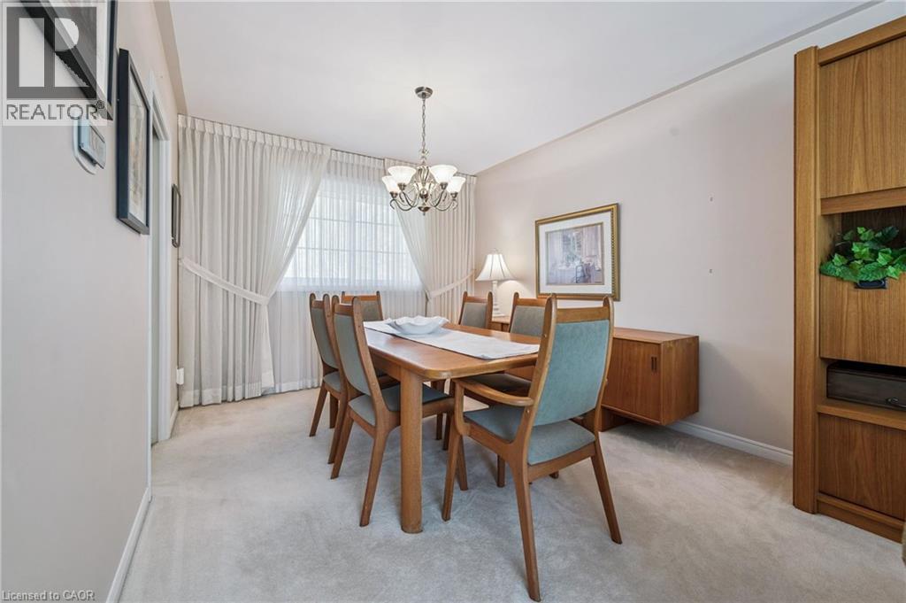 8 CRESTWOOD Drive, Cambridge, Ontario, N1S3N9 — Photo 11