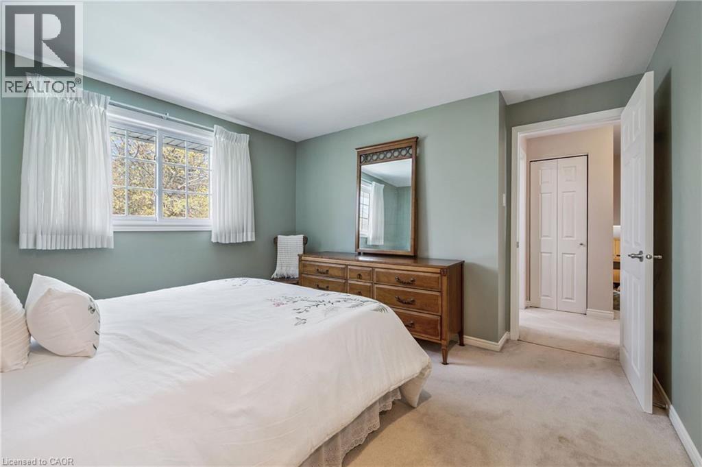 8 CRESTWOOD Drive, Cambridge, Ontario, N1S3N9 — Photo 21