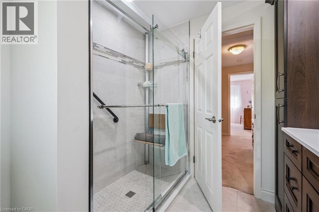 8 CRESTWOOD Drive, Cambridge, Ontario, N1S3N9 — Photo 23