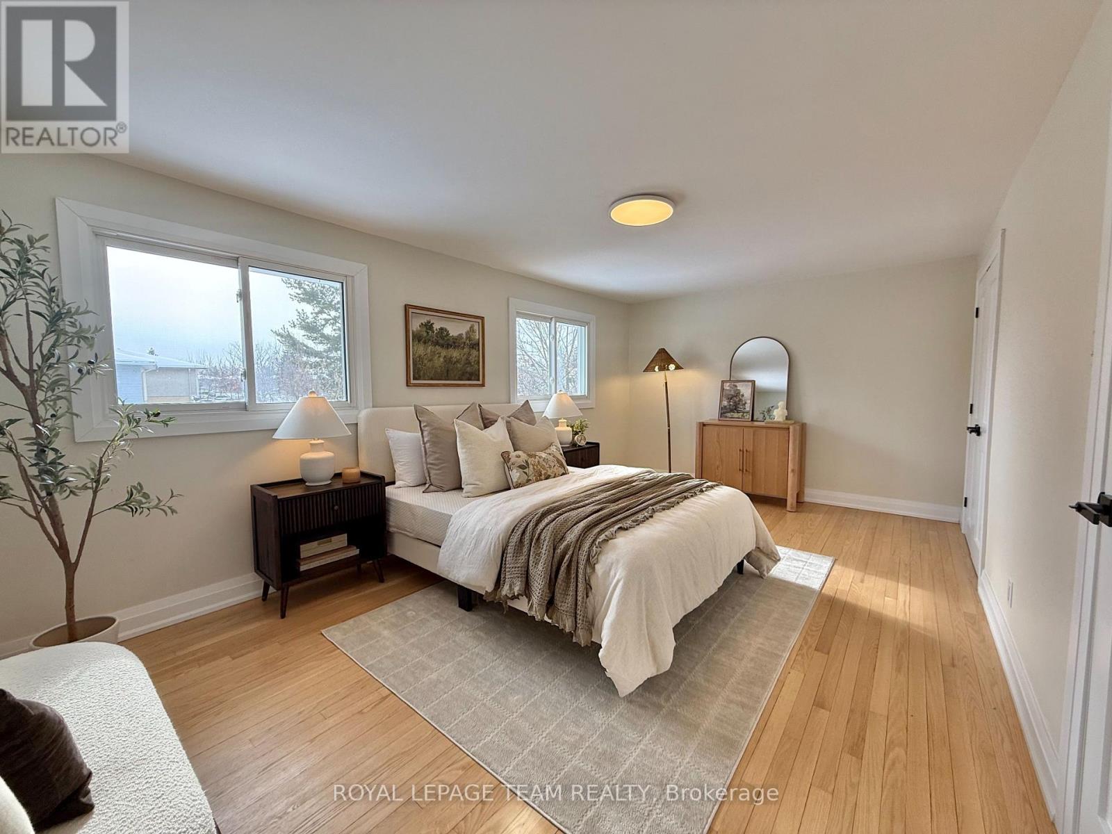 973 EIFFEL AVENUE - 11