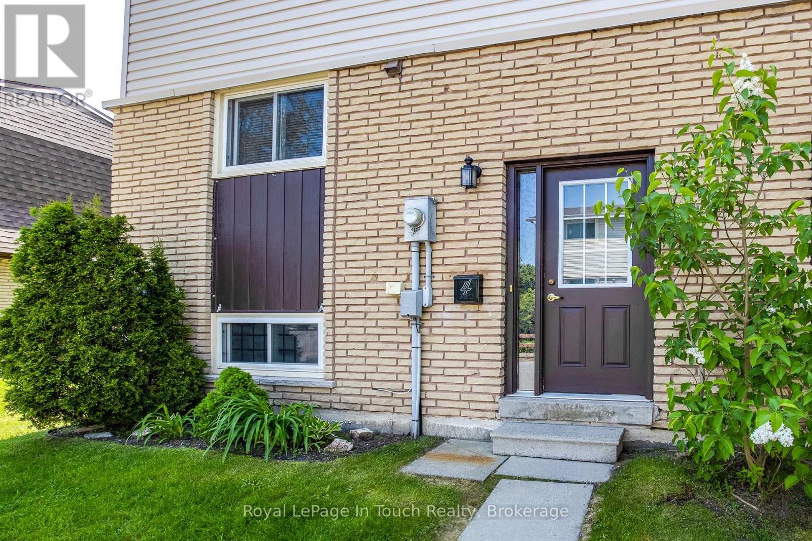 #4 233 INNISFIL STREET - 3