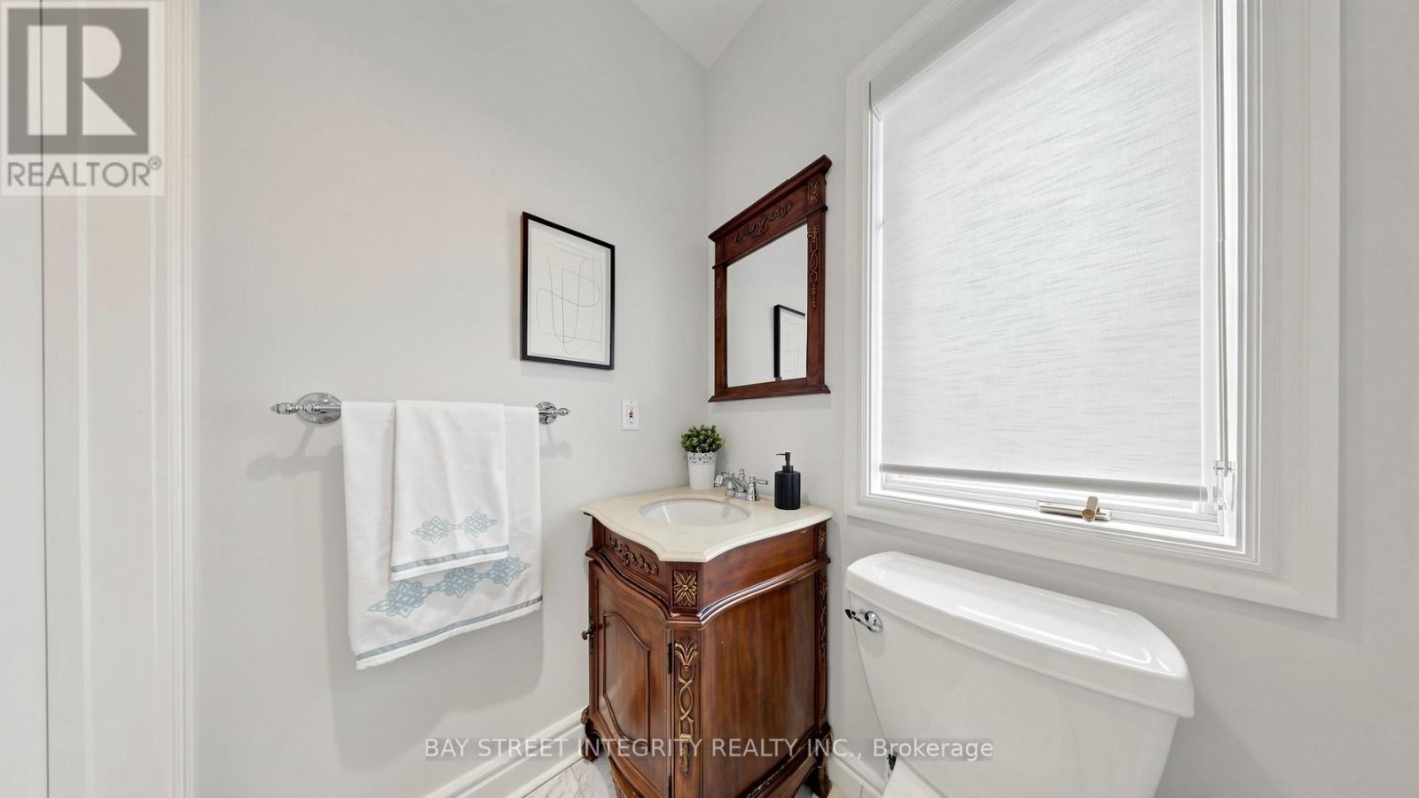 280 KINGSDALE AVENUE - 16