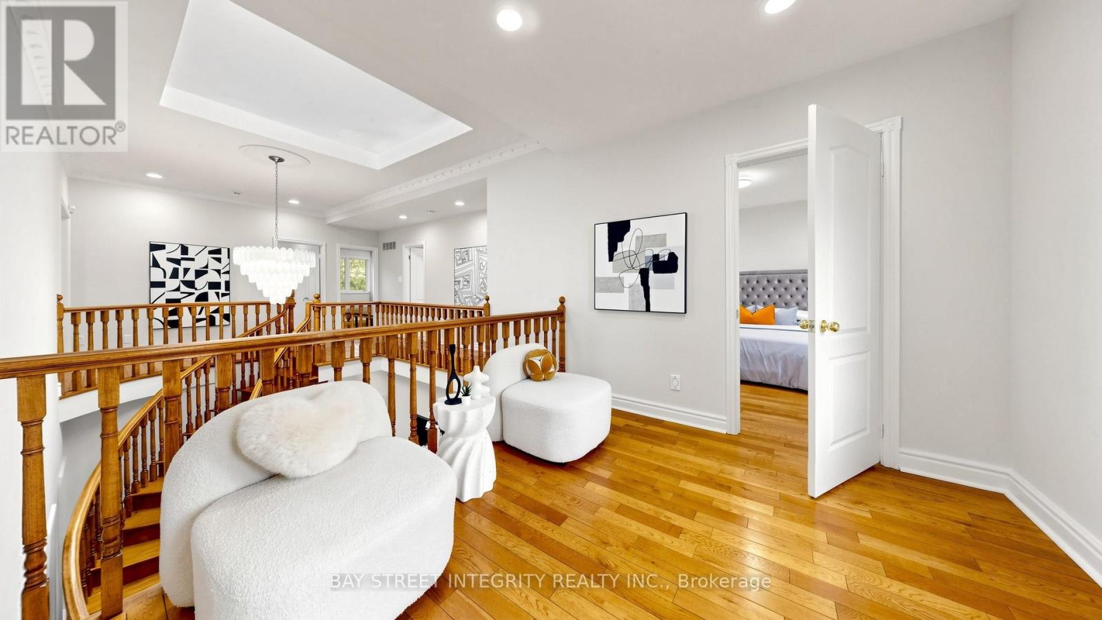280 KINGSDALE AVENUE - 24