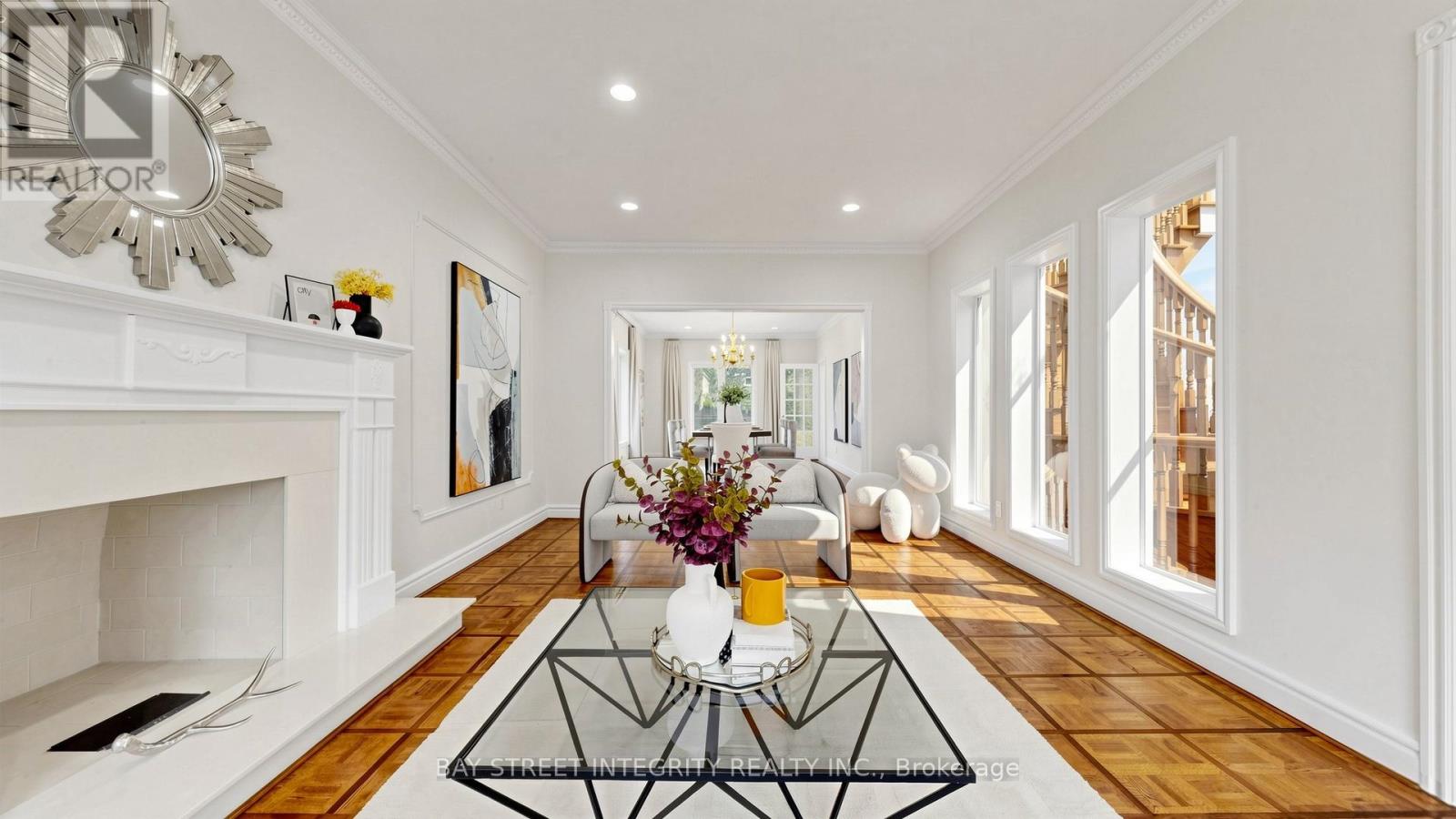 280 KINGSDALE AVENUE - 5