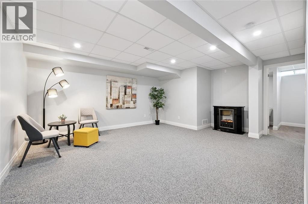 432 BANKSIDE Crescent, Kitchener, Ontario, N2N3E5 — Photo 7