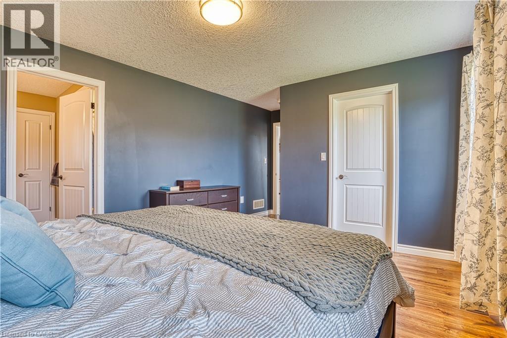 145 KROTZ Street W, Listowel, Ontario, N4W0E1 — Photo 16