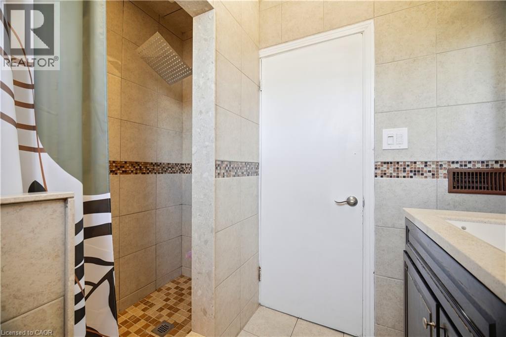 83 PROVINCE Street N, Hamilton, Ontario, L8H4H5 — Photo 33