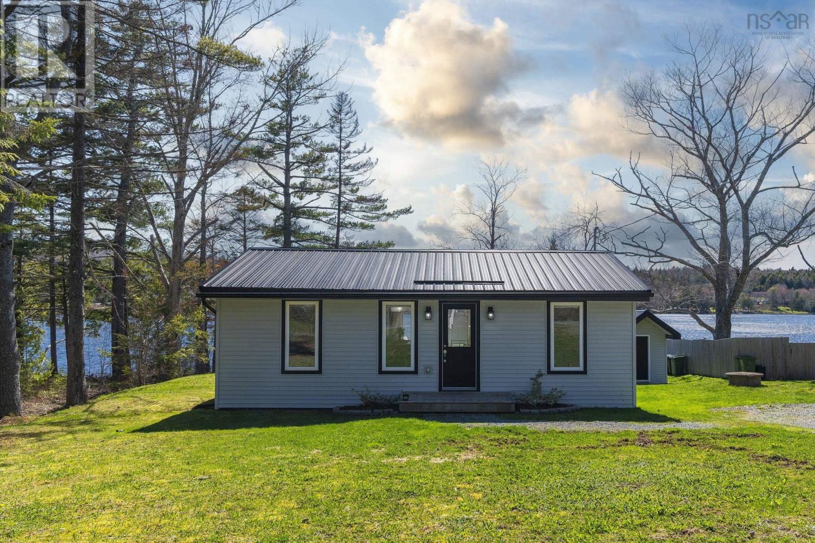 Property photo of 1392 Beaverbank Road