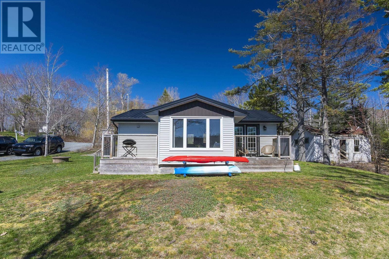 Property 32 of 50 of 1392 Beaverbank Road