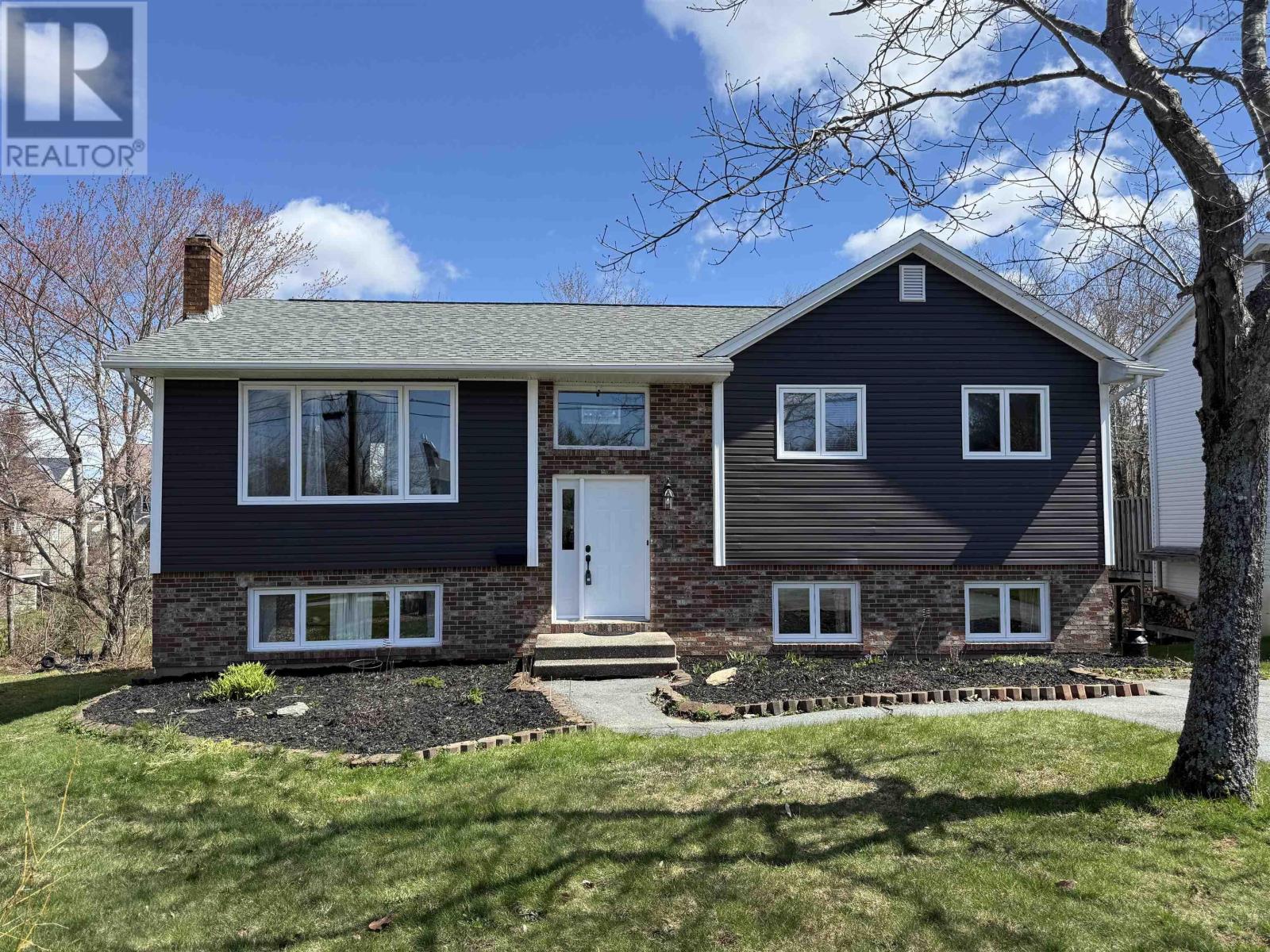 Property photo of 11 Shoreview Drive