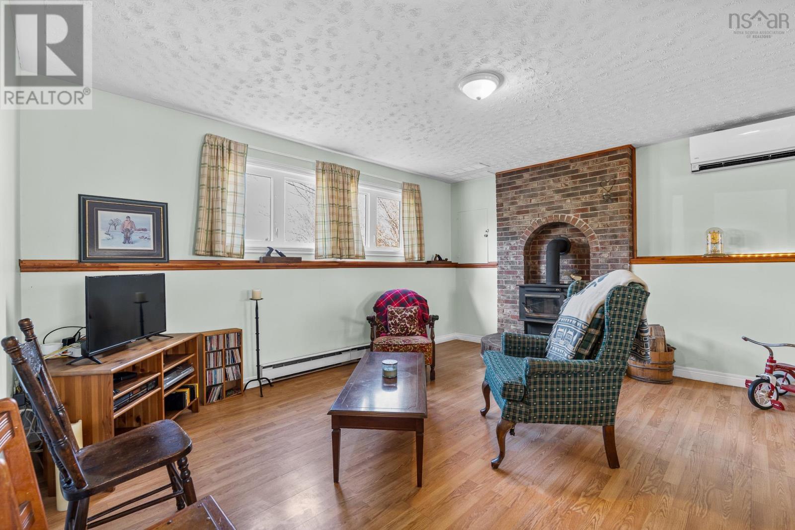 Property 21 of 36 of 11 Shoreview Drive