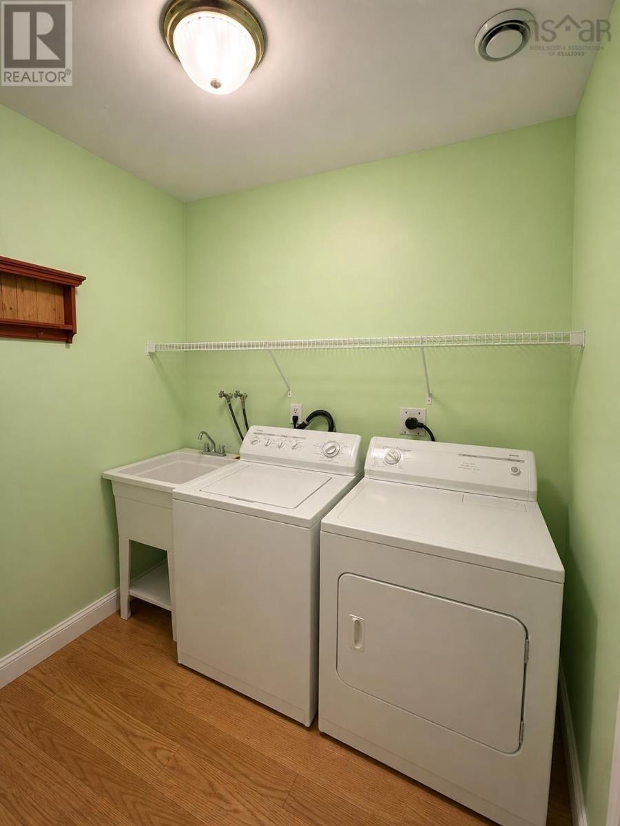 Property 29 of 36 of 11 Shoreview Drive
