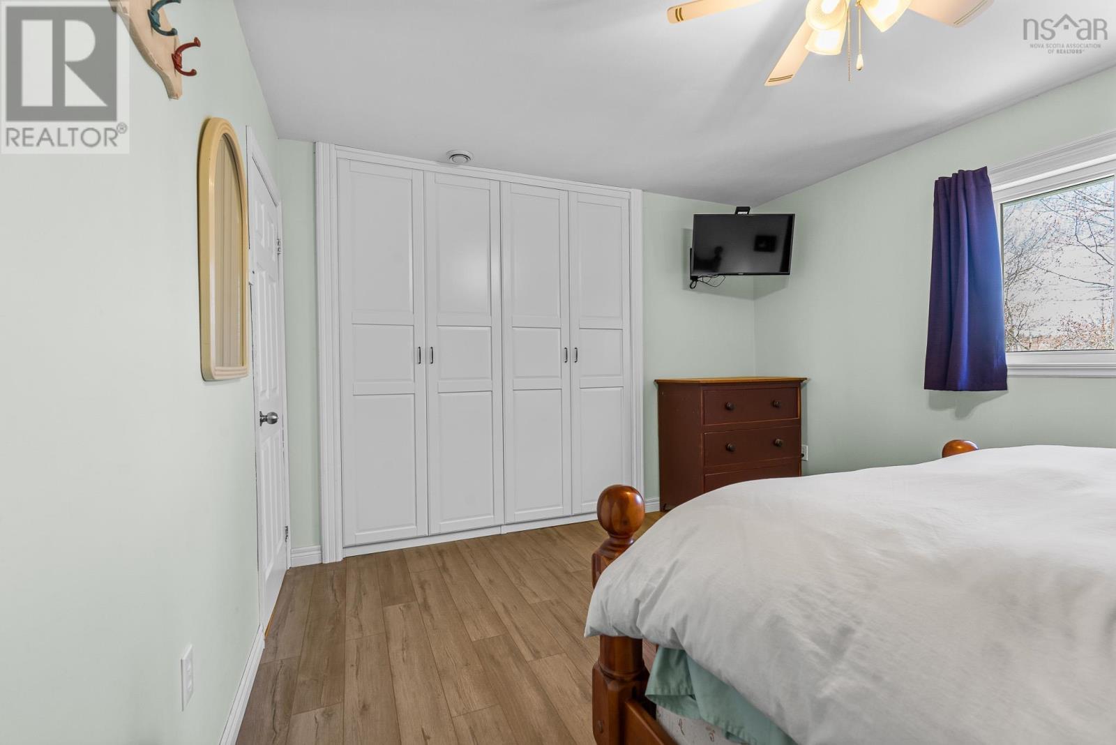 Property 28 of 36 of 11 Shoreview Drive