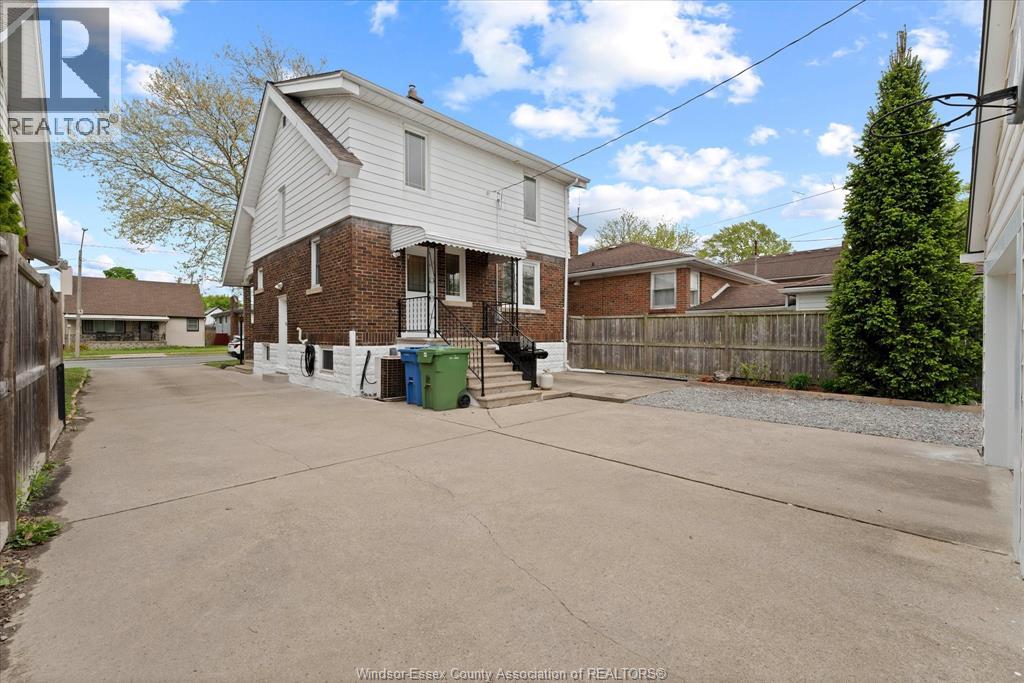 1591 Pillette ROAD, Windsor, Ontario, N8Y3C3 — Photo 35