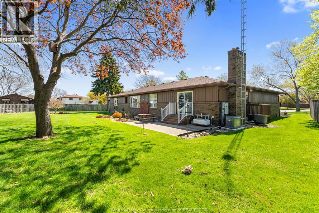 11 Crozier CRESCENT, Leamington, Ontario, N8H4M4 — Photo 47