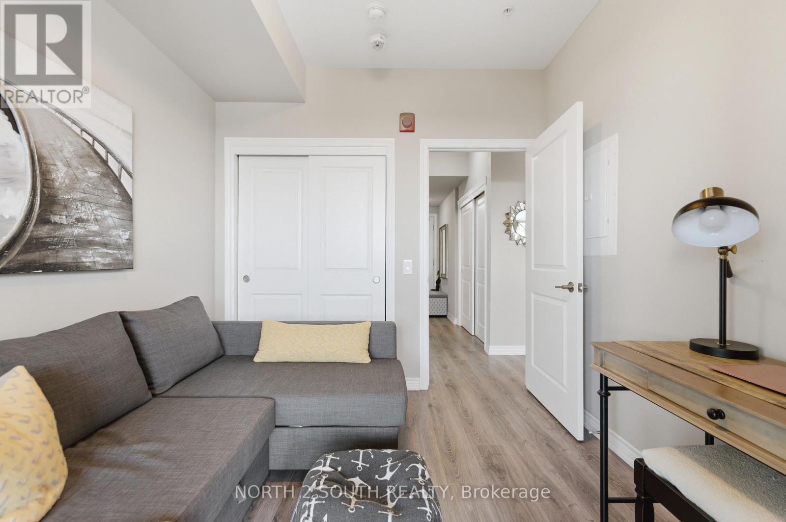 #408 40 ESPLANADE LANE - 25