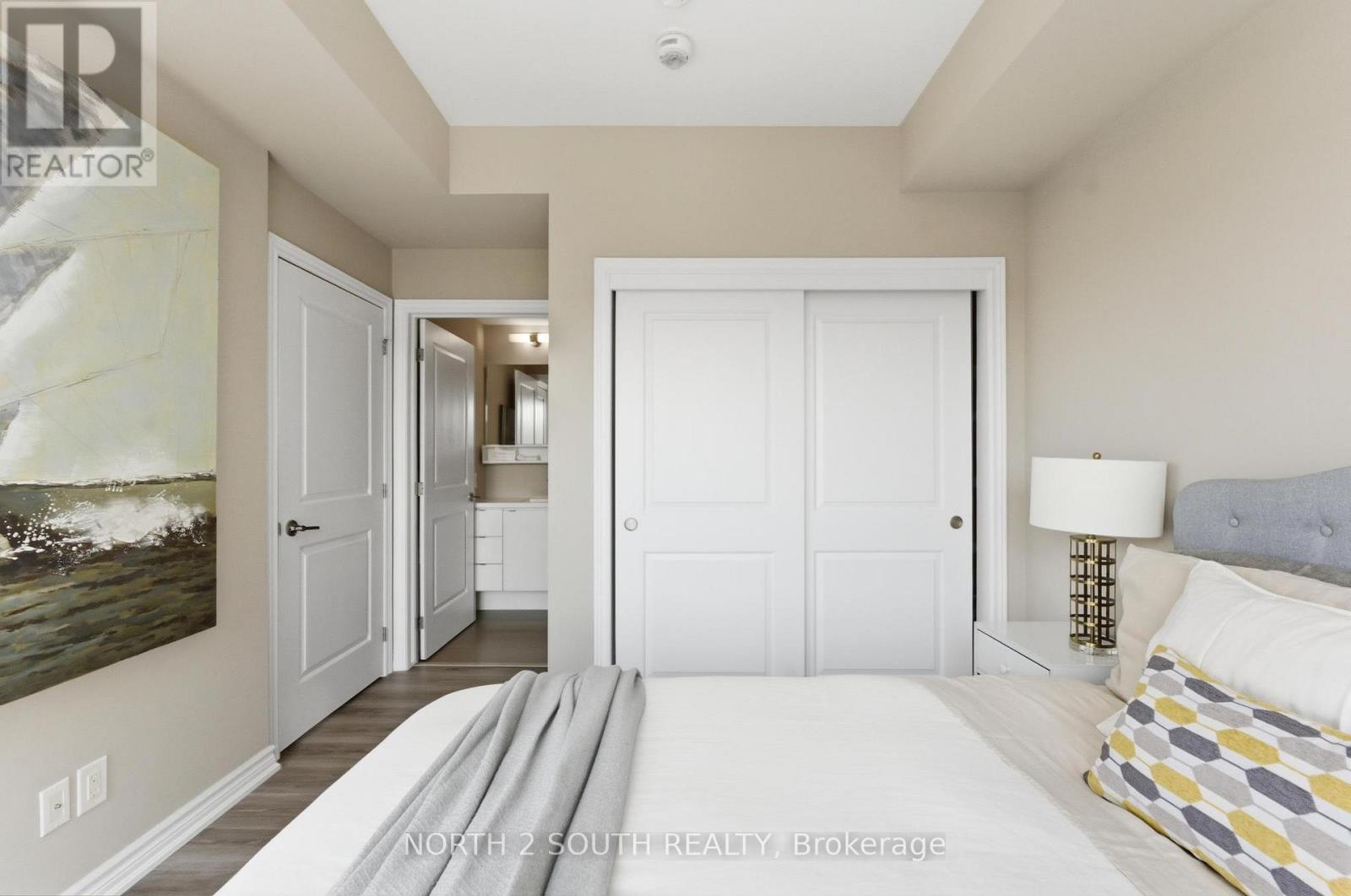 #408 40 ESPLANADE LANE - 23
