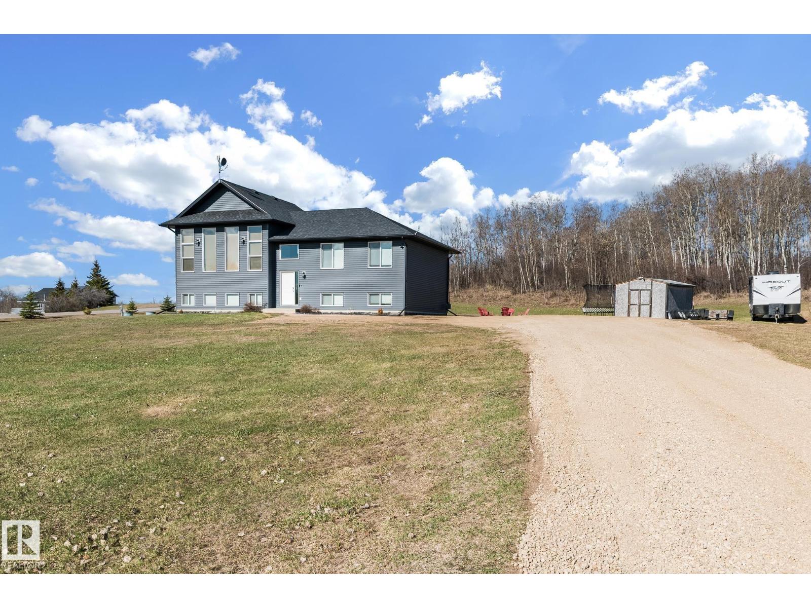 24 61119 Rge Rd 465 - 2