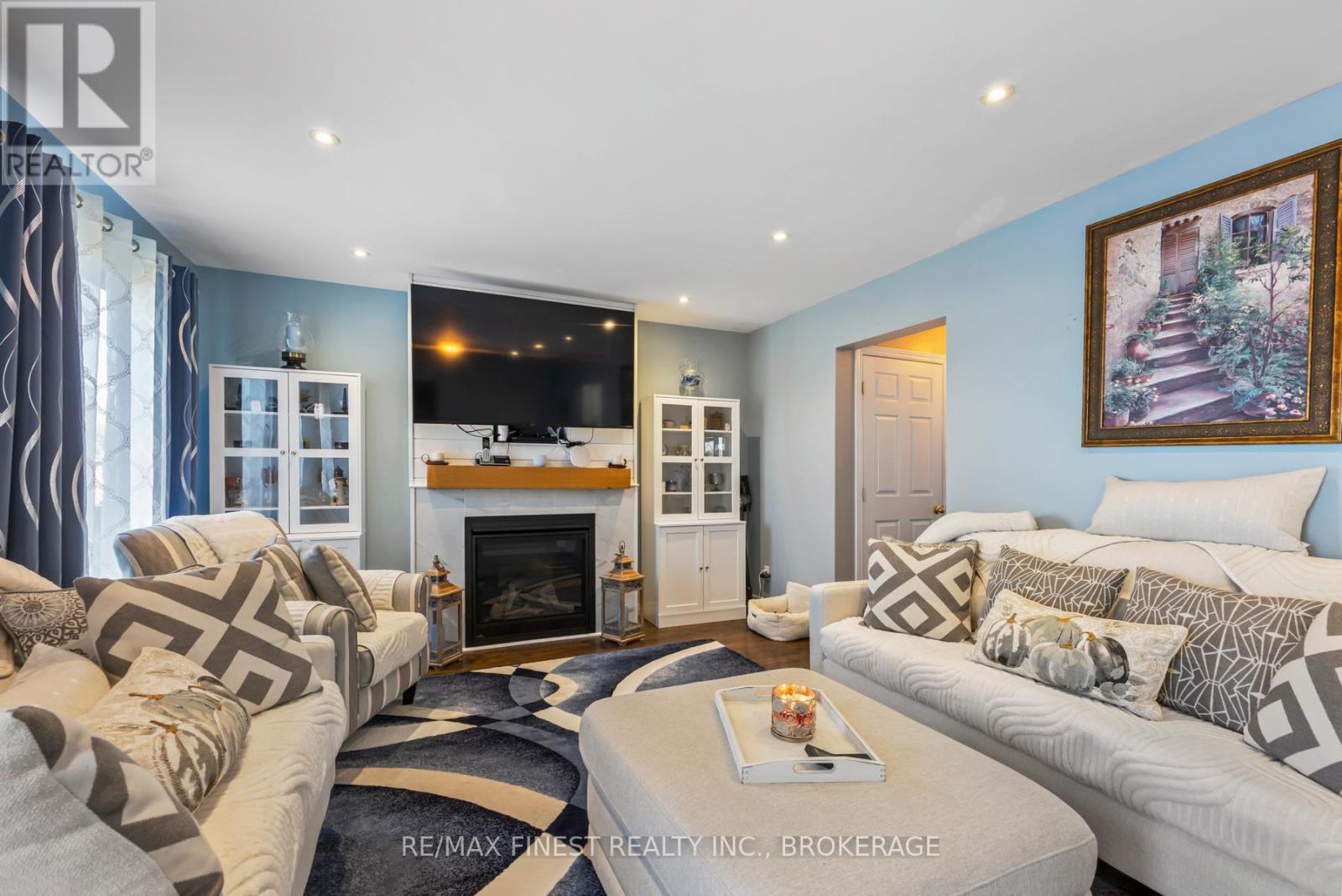 99 MCKEOWN CRESCENT - 19