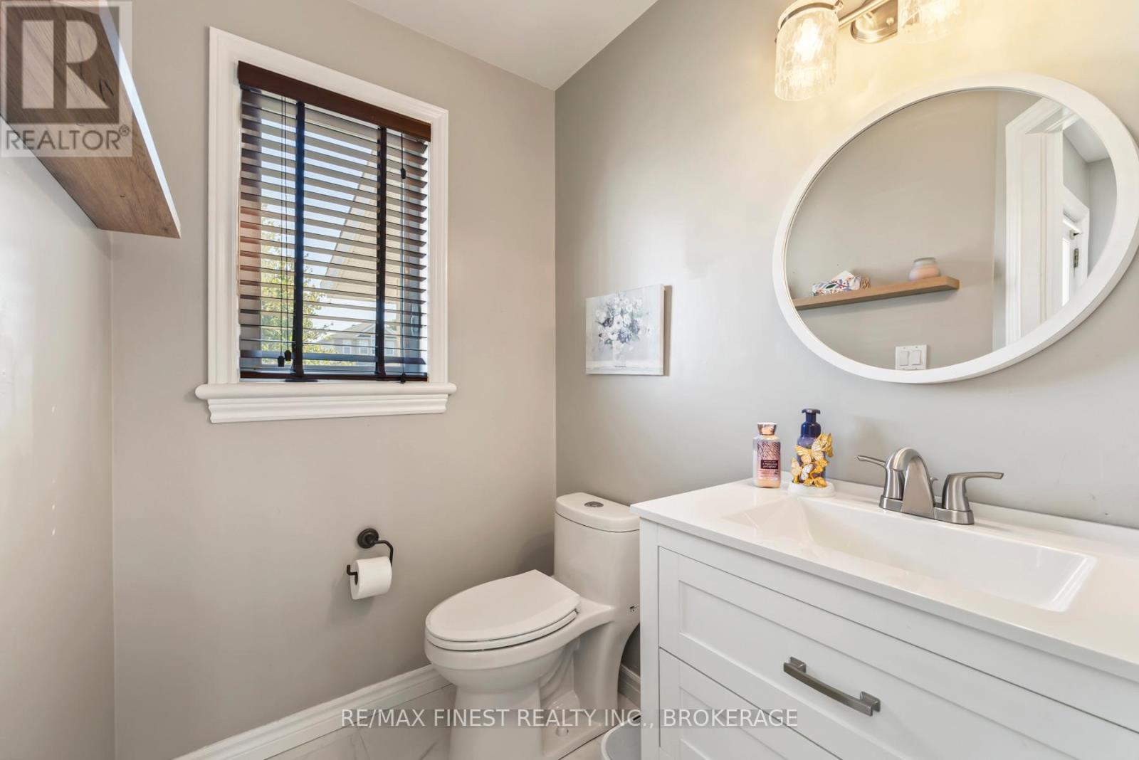99 MCKEOWN CRESCENT - 7