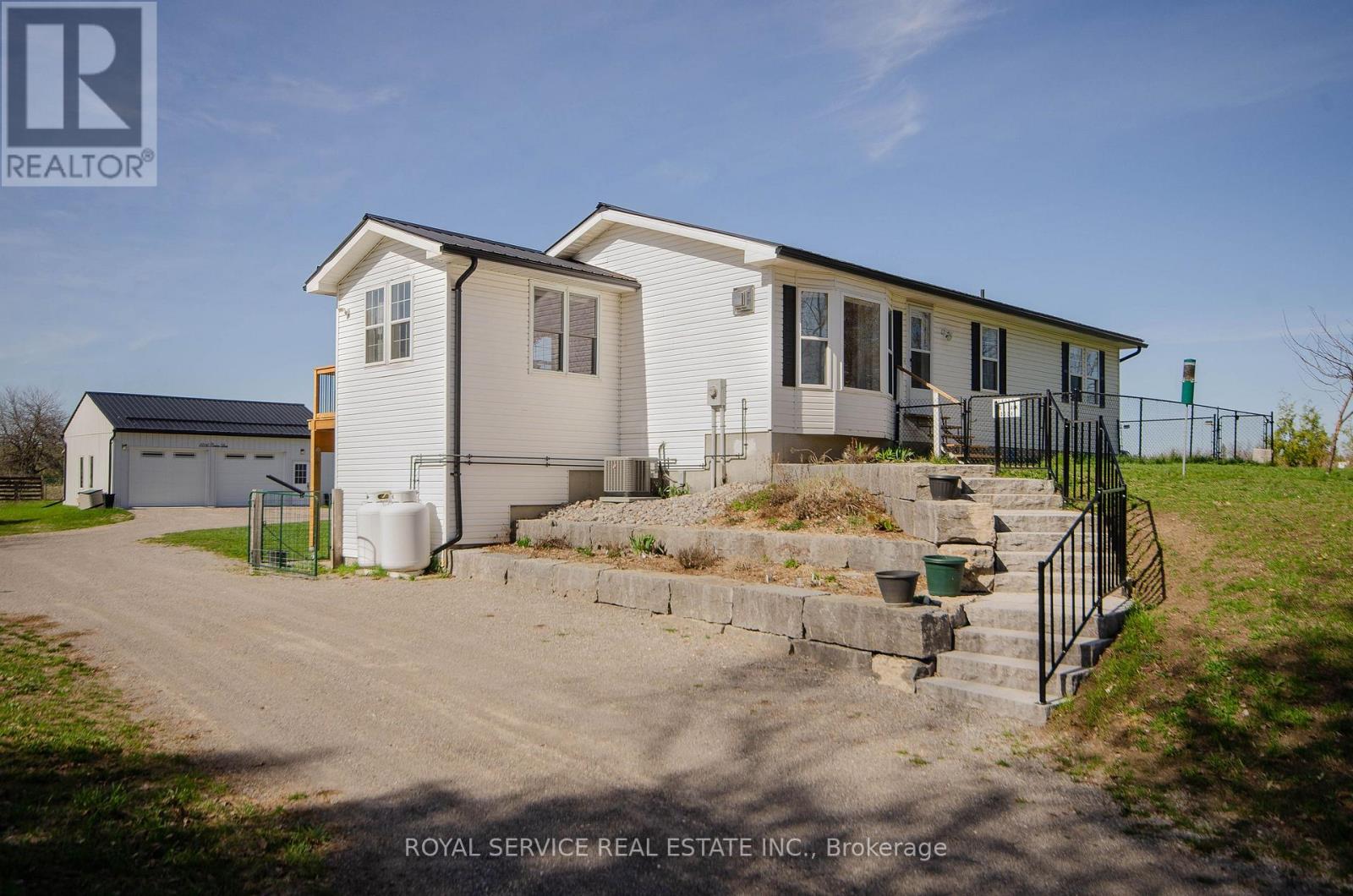 1206 CENTRE LINE - Image 3