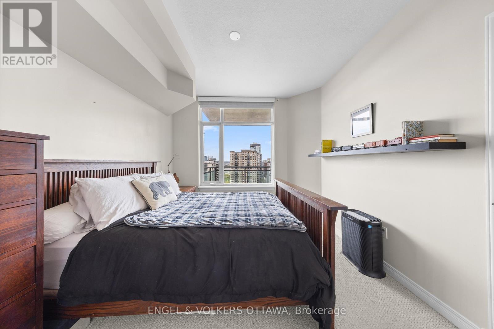 #1103 570 LAURIER AVENUE W - 21